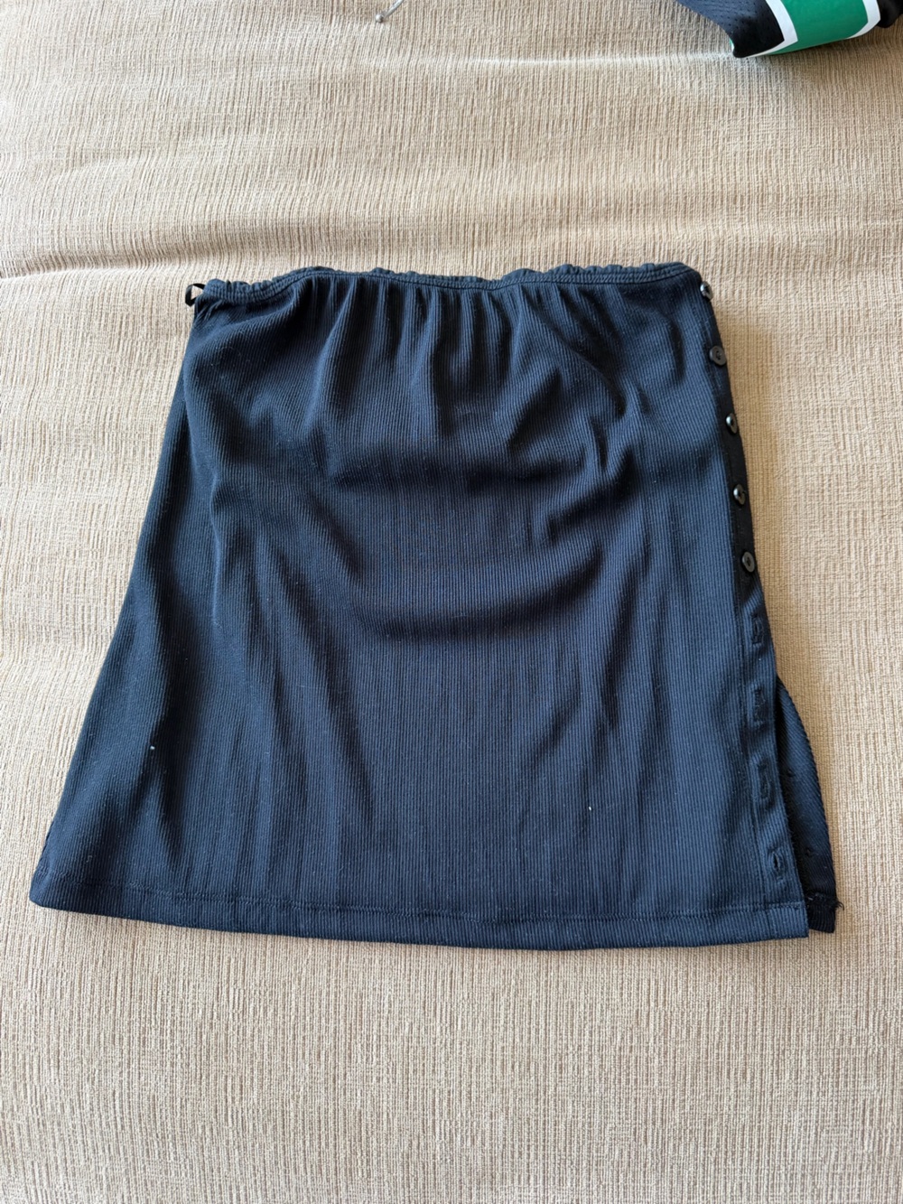 Abercrombie & Fitch Black Ribbed Button-Side Tube Top